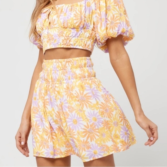L*Space | Flirty Cottagecore Feminine Girly Oopsie Daisy Printed Jax Skirt - Picture 1 of 13